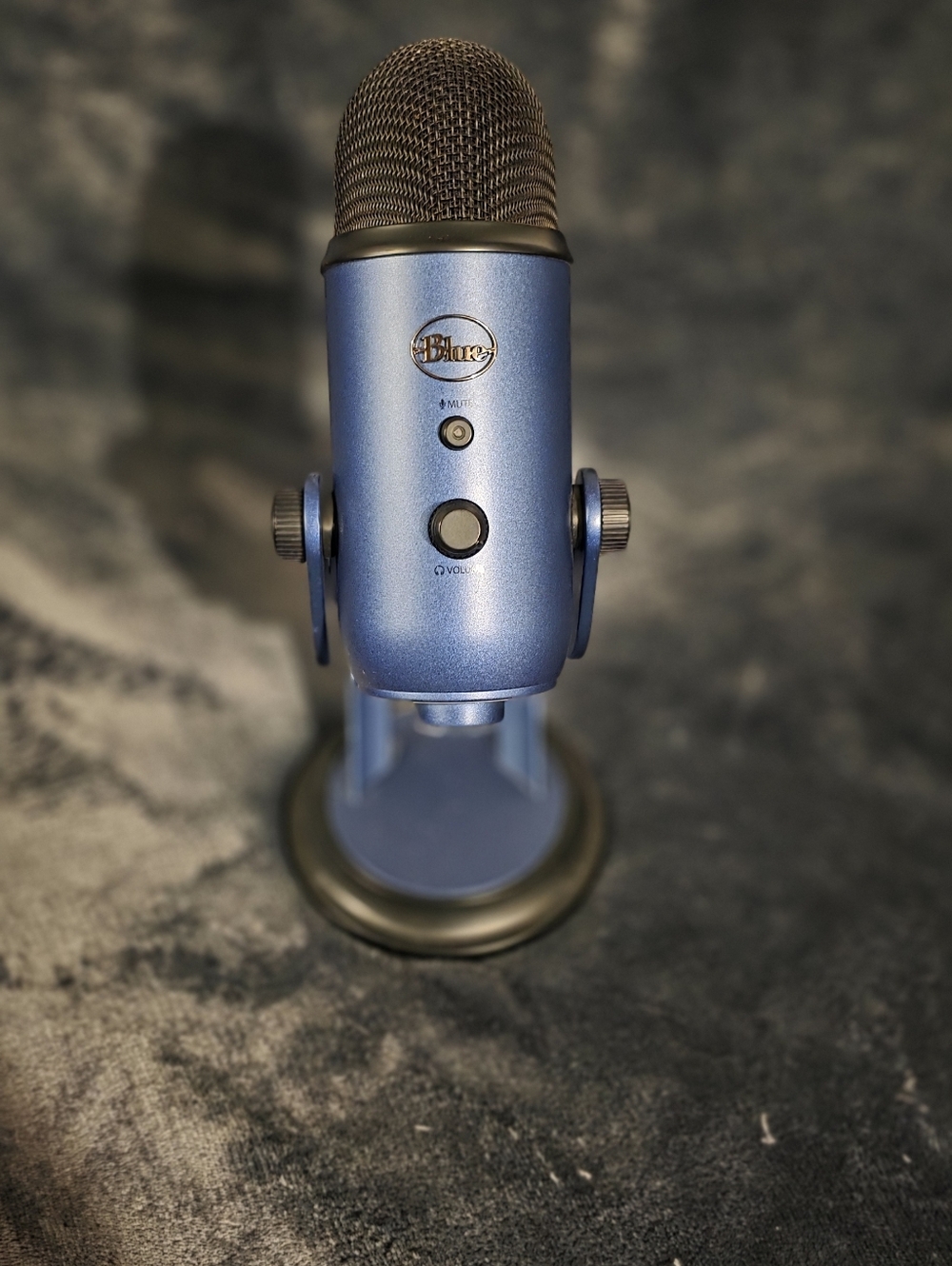 Blue Yeti USB Microphone - Metallic Blue